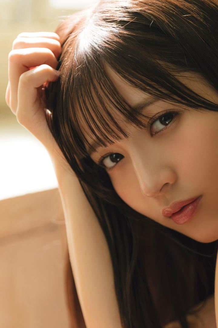 日本成熟美女暧昧写真图片