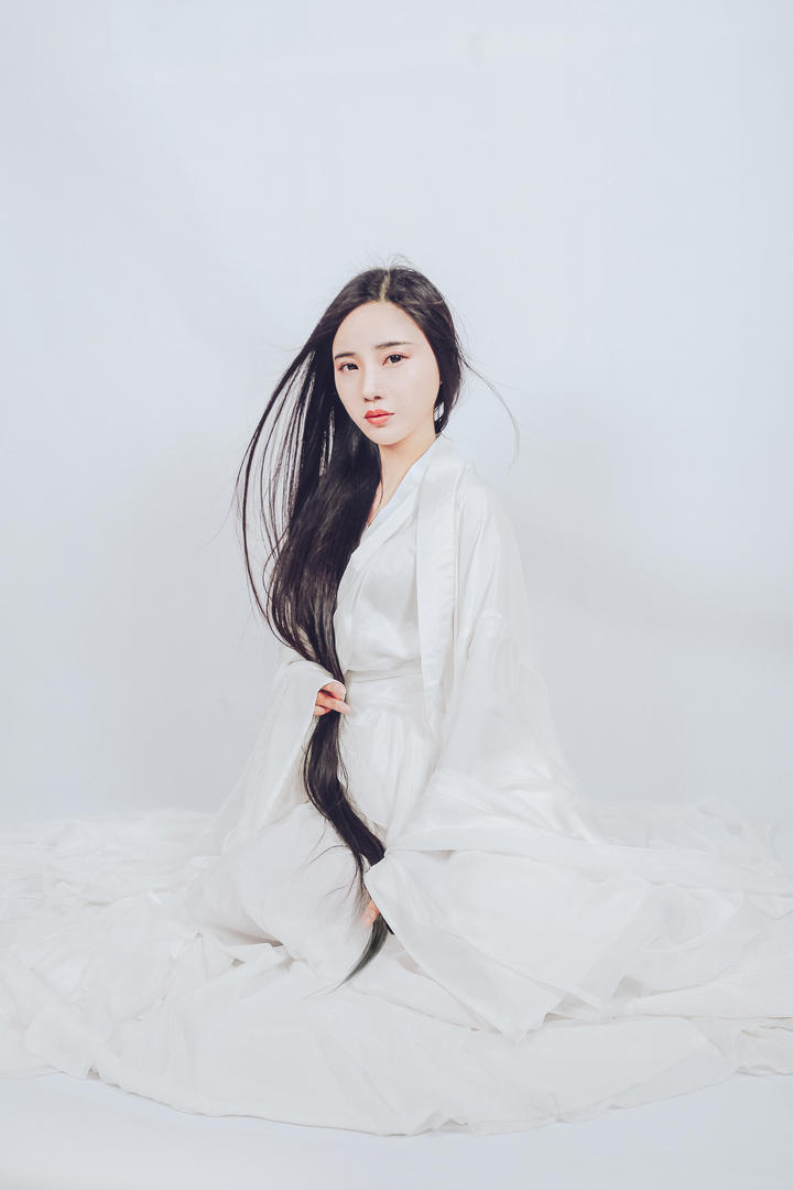 超清古装长发美女写真图片