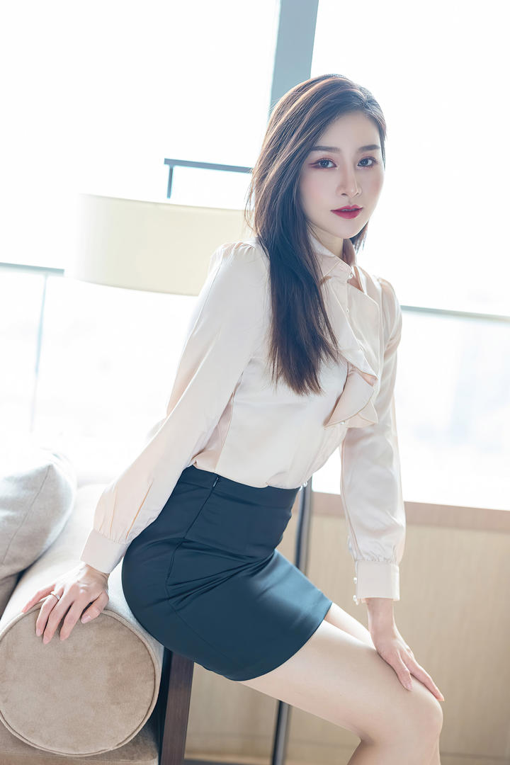 国产精品宾馆精品酒店包臀超短裙女神大胆私拍写真图片