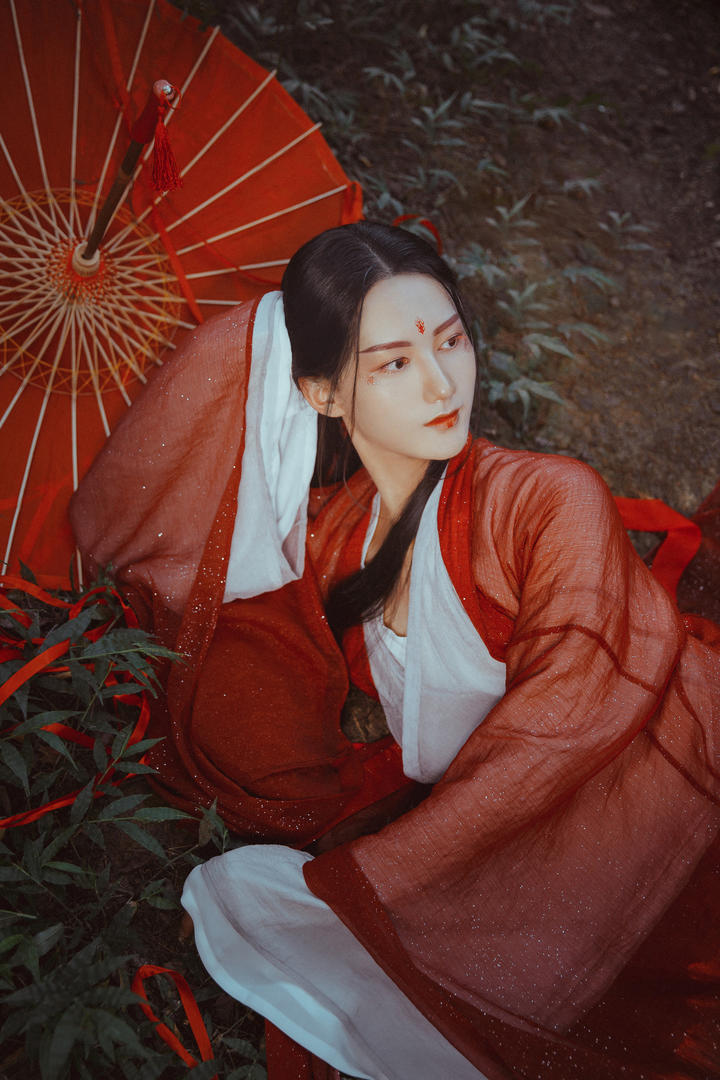 唯美清纯汉服美女艺术写真图片