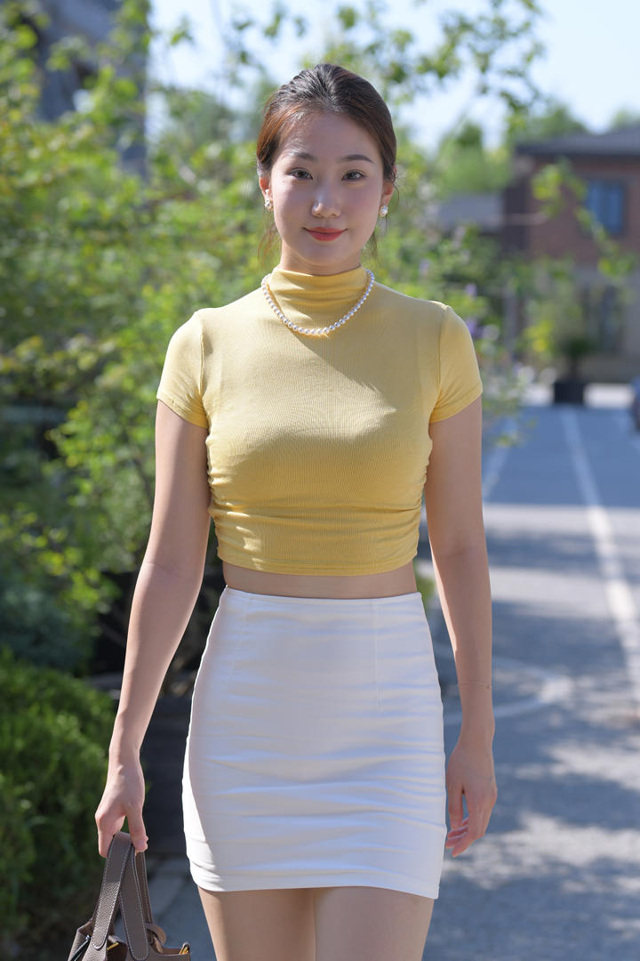 优模网时尚包臀裙美女高清街拍图片