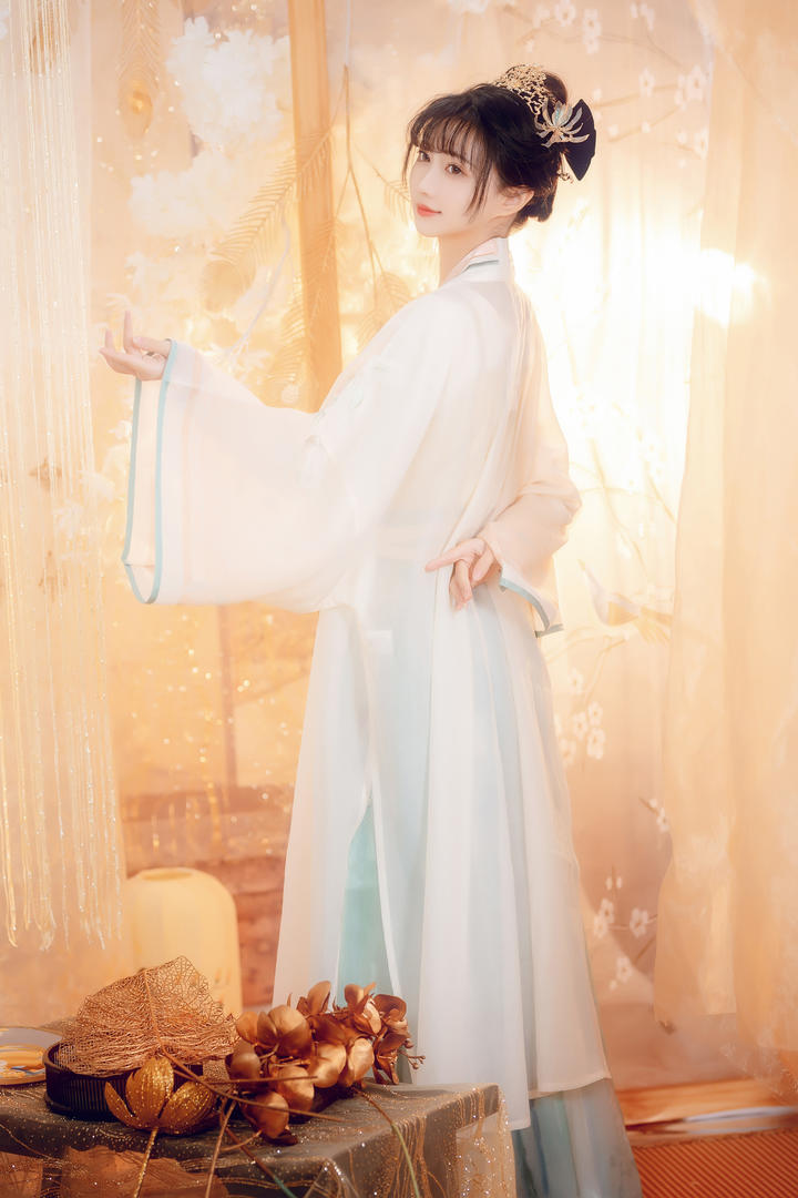 气质古风汉服美女唯美女生手机壁纸大图