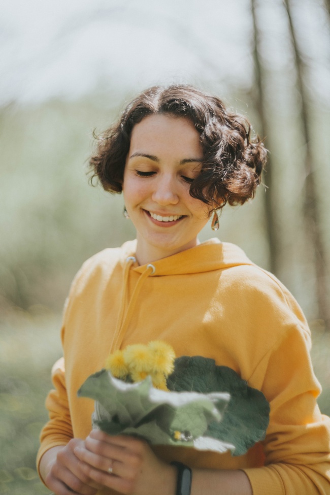 中年气质微卷短发发型图片