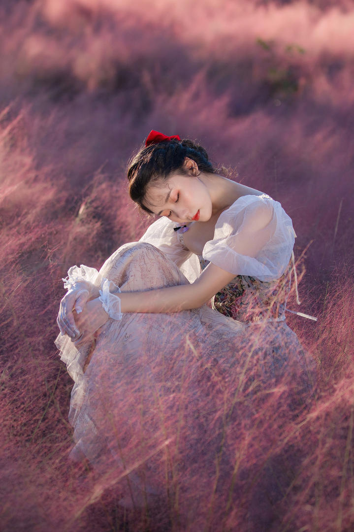 中国唯美清纯女生人像艺术摄影写真图片