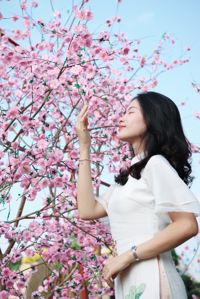 气质优雅知性旗袍美女图片