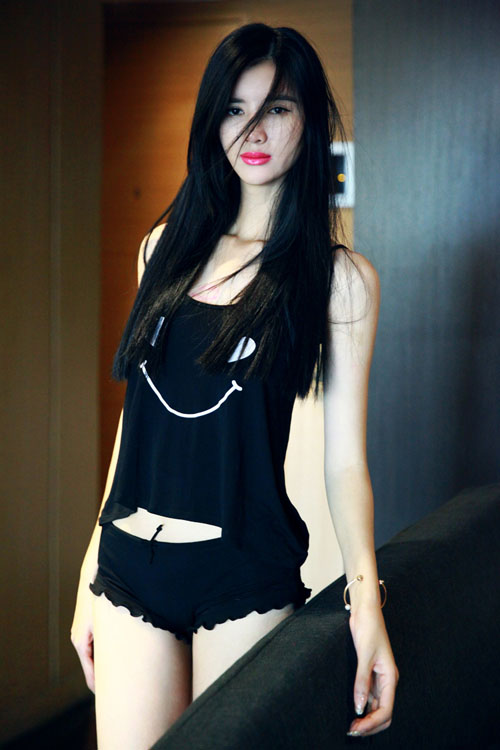 独自买醉的忧伤小性感