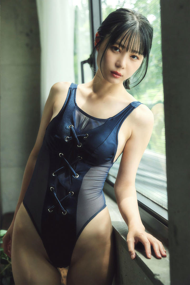 日本一区二区美女壁纸