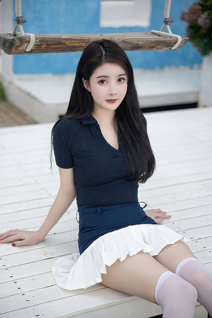 甜美可人超短裙美女116极品美女写真图片