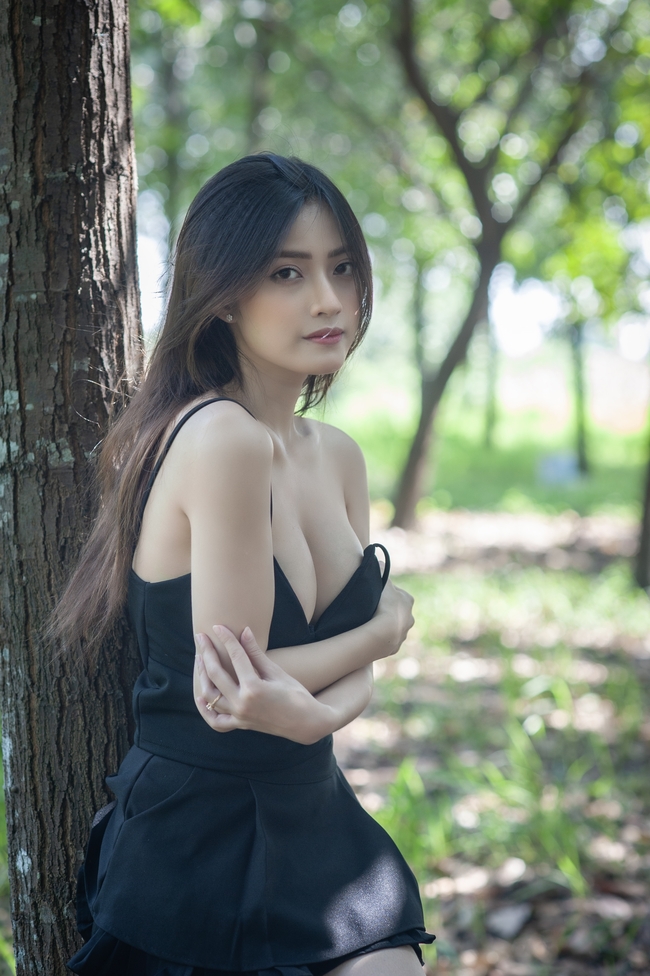 性感亚洲少女极致诱惑大胆人体写真图片