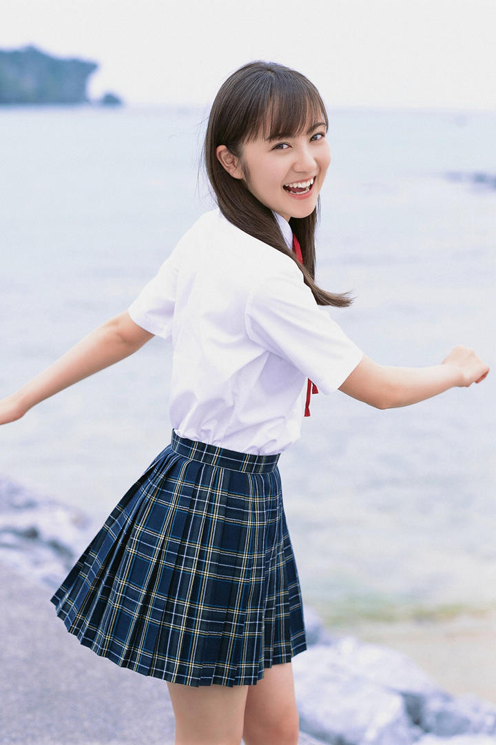 日本JK制服女高中生海边摄影写真图片