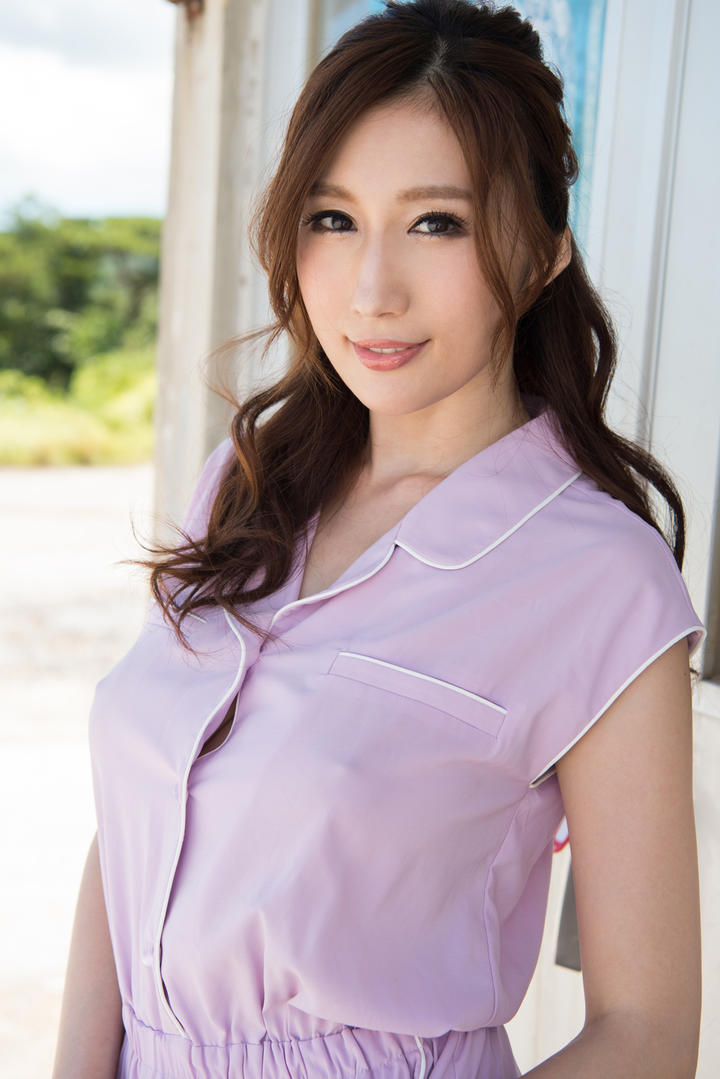 日本美女性感生活照图片