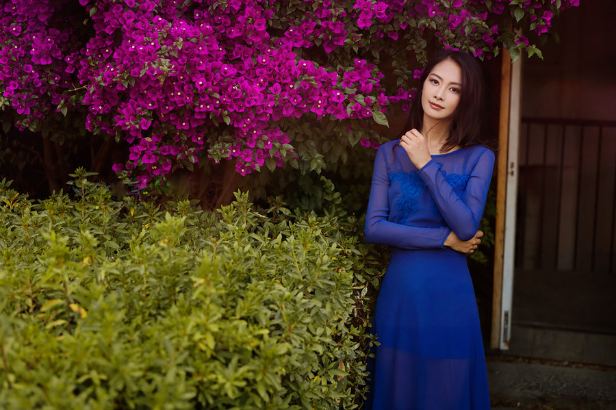 清纯美女迷人邂逅阳光