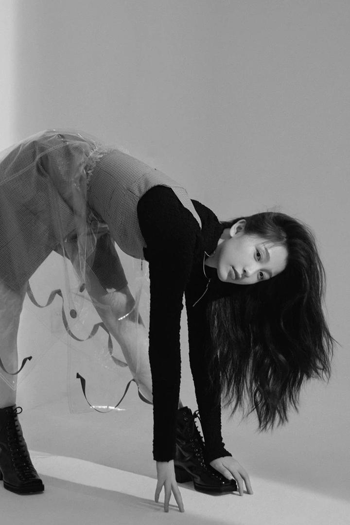 高清气质女星虞书欣美女跳舞图片