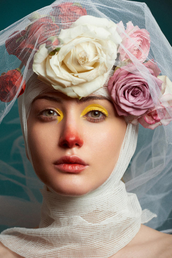 欧美红鼻子美女人像艺术摄影欣赏