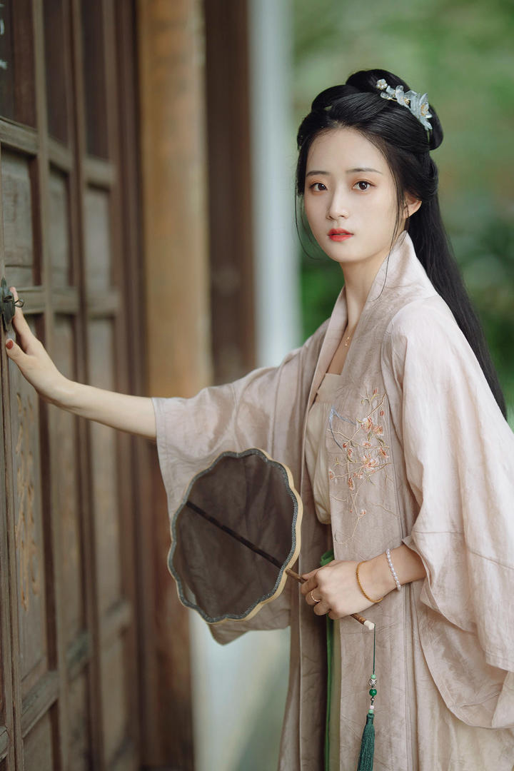 4K唯美漂亮古装小姐姐高清摄影写真图片