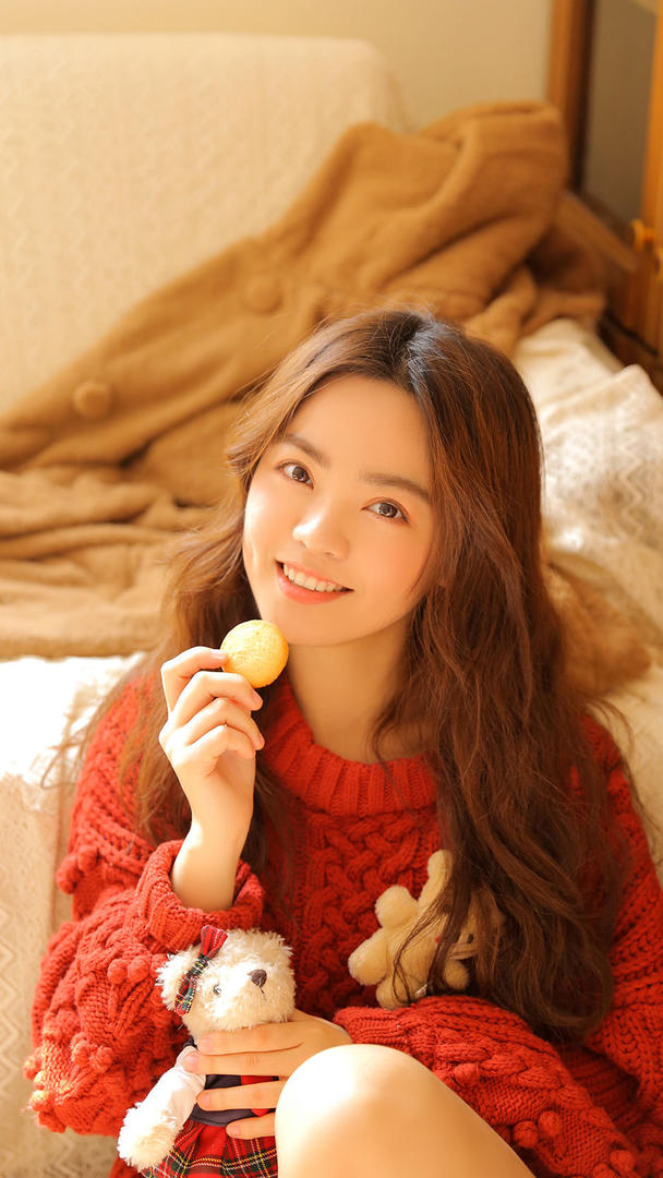 吃饼干的可爱女生头像图片