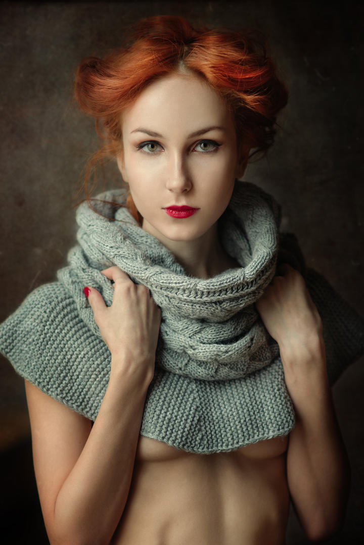 五官精致的欧美气质美女肖像写真图片