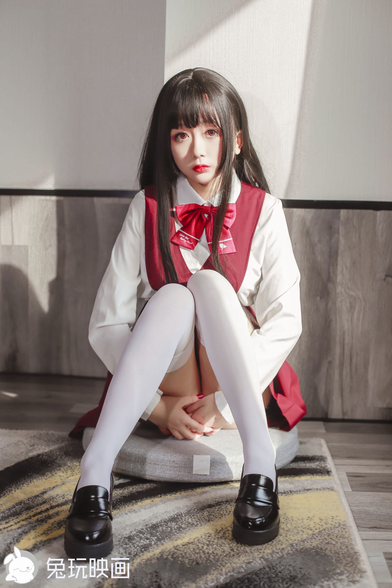 兔玩映画清纯少女一袭红裙搭配白丝系列萝莉控美图
