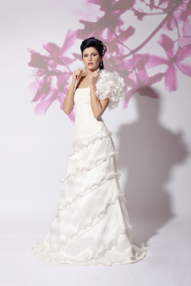 白色婚纱唯美图片