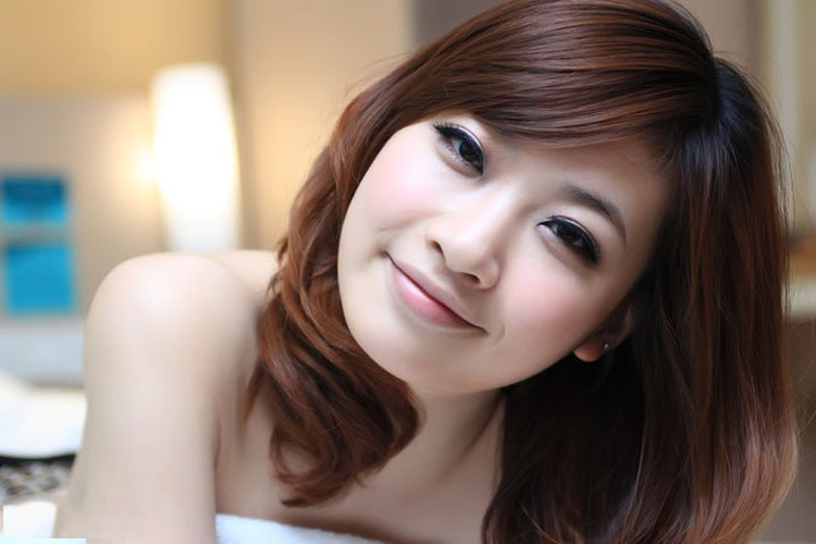 甜甜的少妇妩媚的妖娆