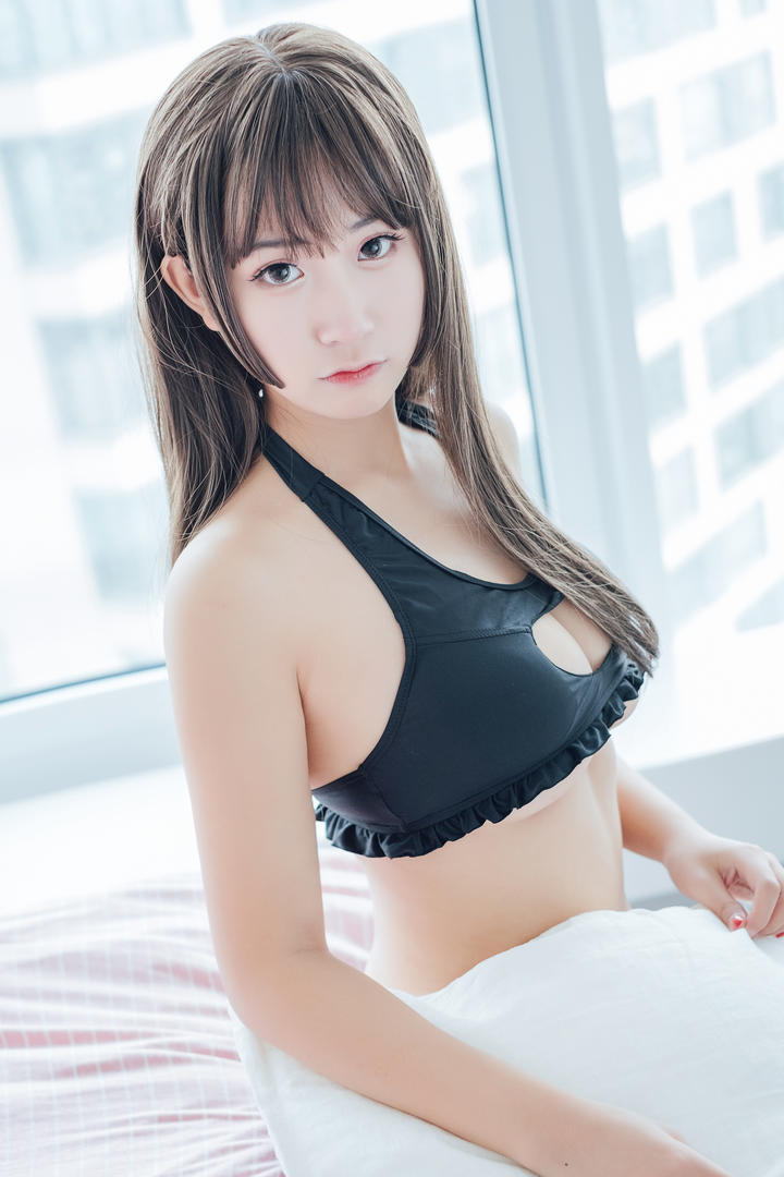 BoLoli波萝社美少女私拍套图在线免费