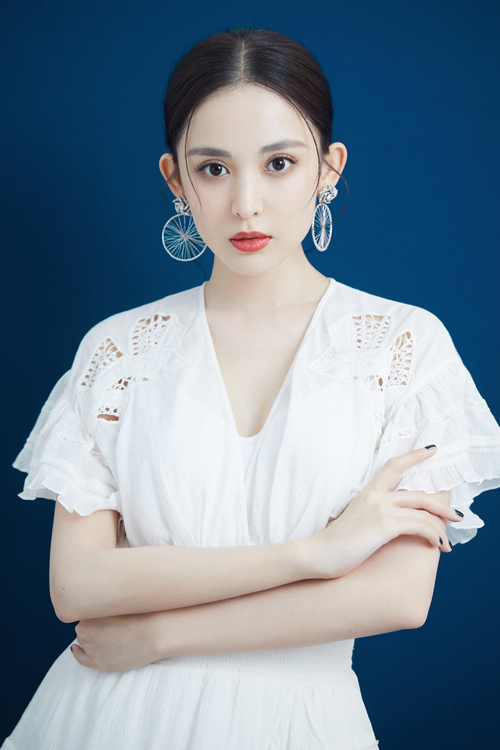 高清极品中国气质女星古力娜扎特写