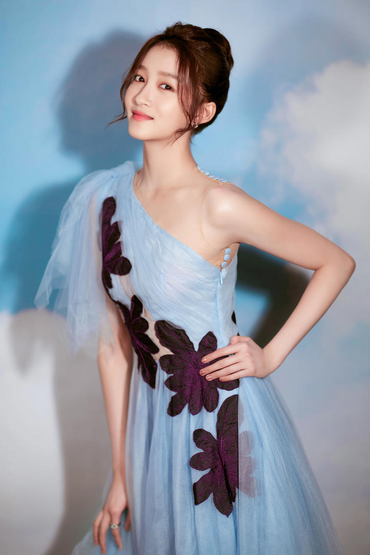 极品美女明星关晓彤高清个人写真图片套图