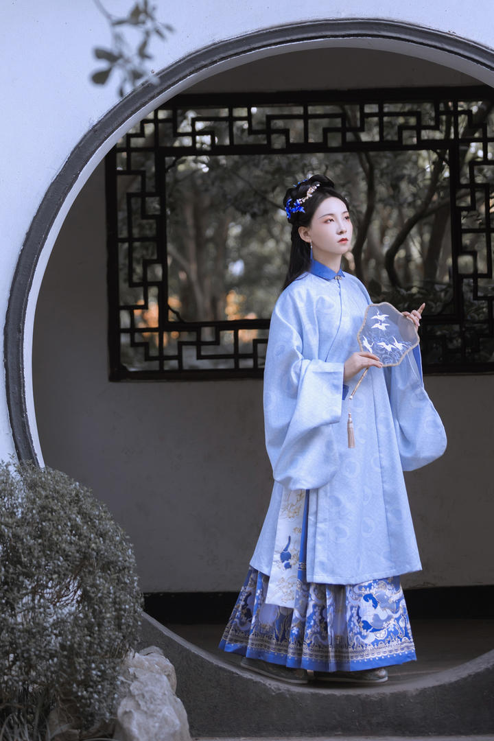 温柔古装淑女高清艺术写真图片欣赏