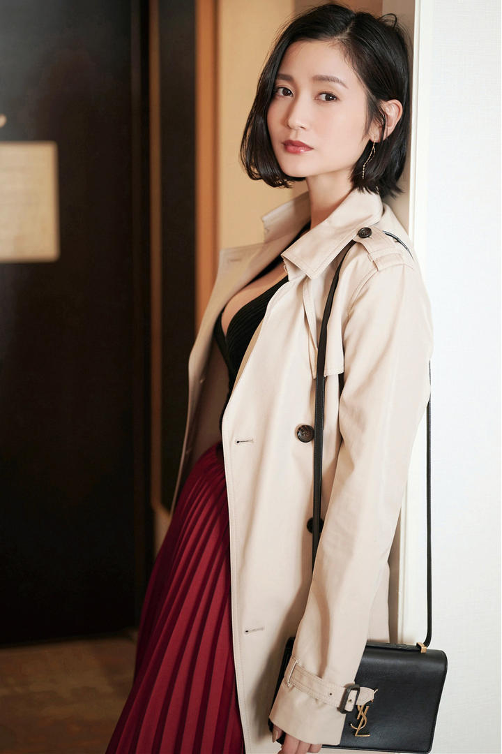 日本成熟美女一区二区写真图片