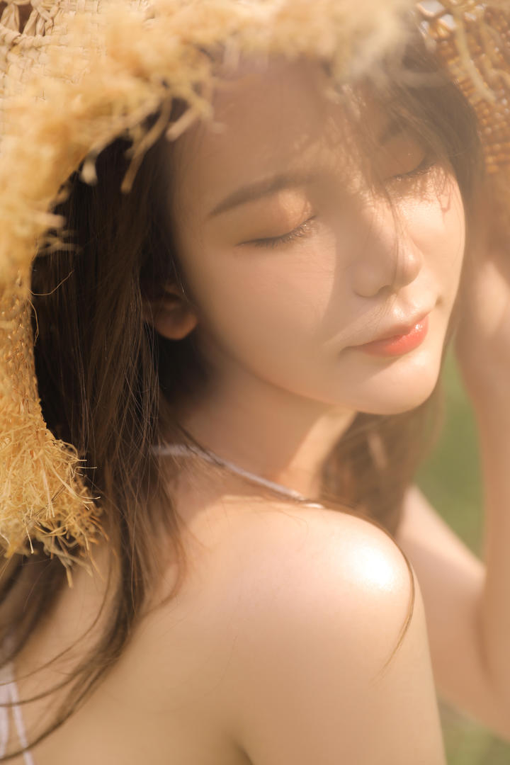 极品颜值美女校花特写图片