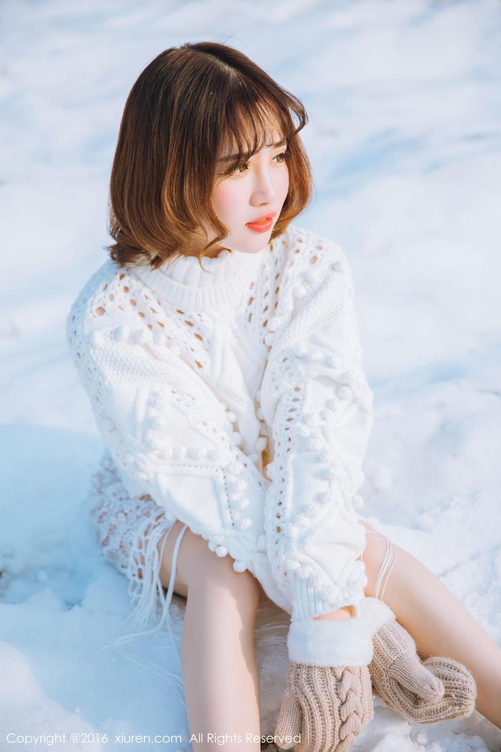 秀人网美女模特徐cake新春镂空蕾丝内衣诱惑雪景套图