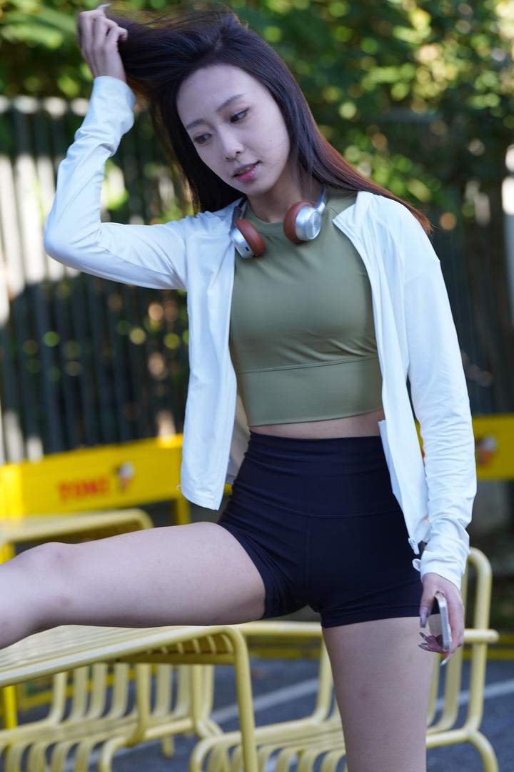 紧身裤美女模特高清图片