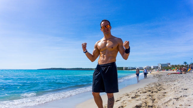 欧美八块腹肌帅哥图片