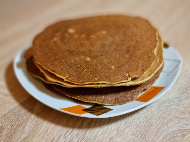 薄煎饼早餐图片