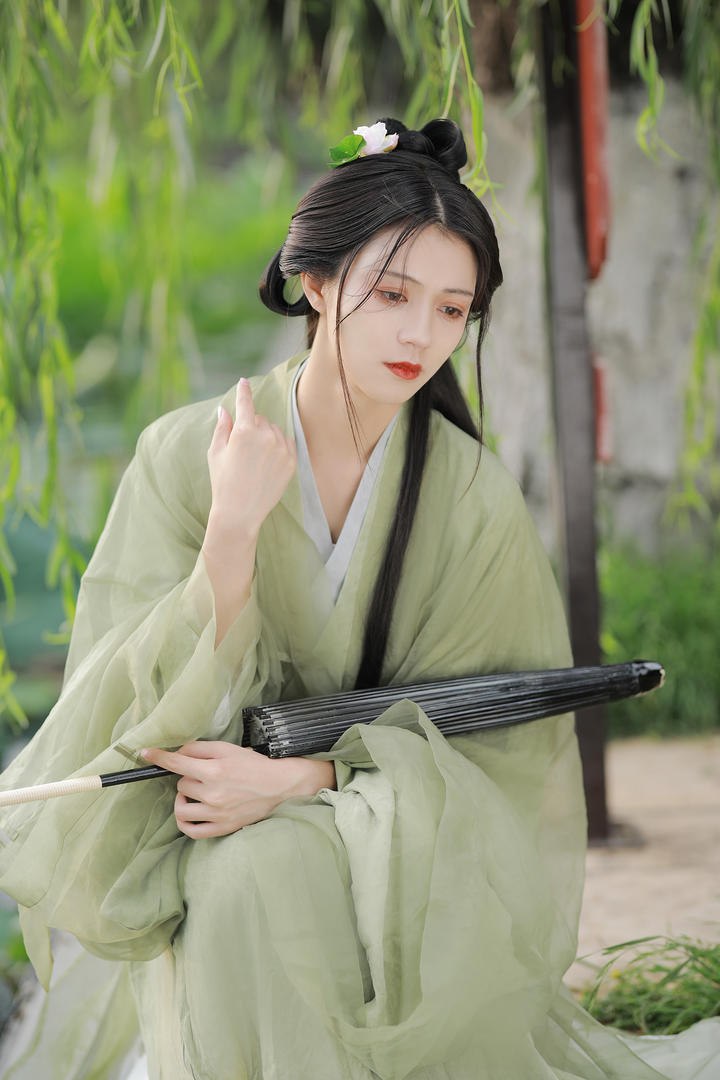 青青极品美女古装艺术照