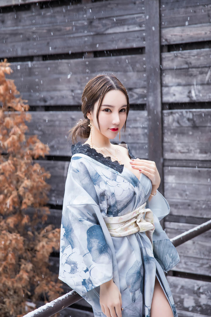 极品日本和服美女性感大图