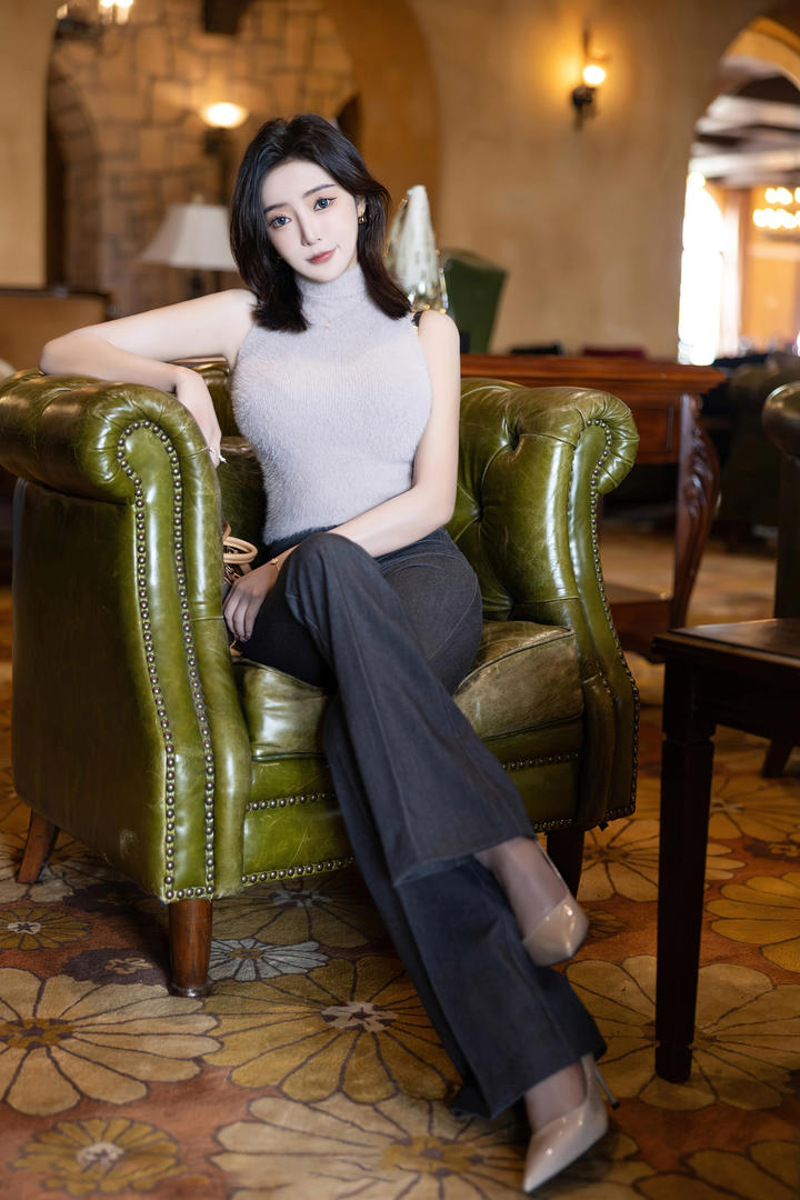 中国高颜值气质美女王馨瑶美女私房照图片