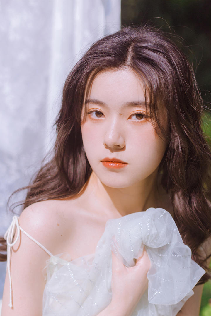 国内清纯水嫩的漂亮小姐姐可爱头像图片下载