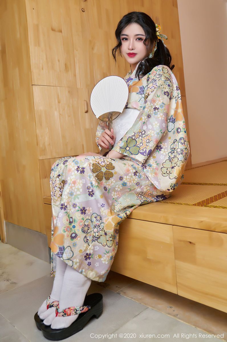 秀人网美女模特韩静安艳丽和服曼妙娇躯大尺度性感写真