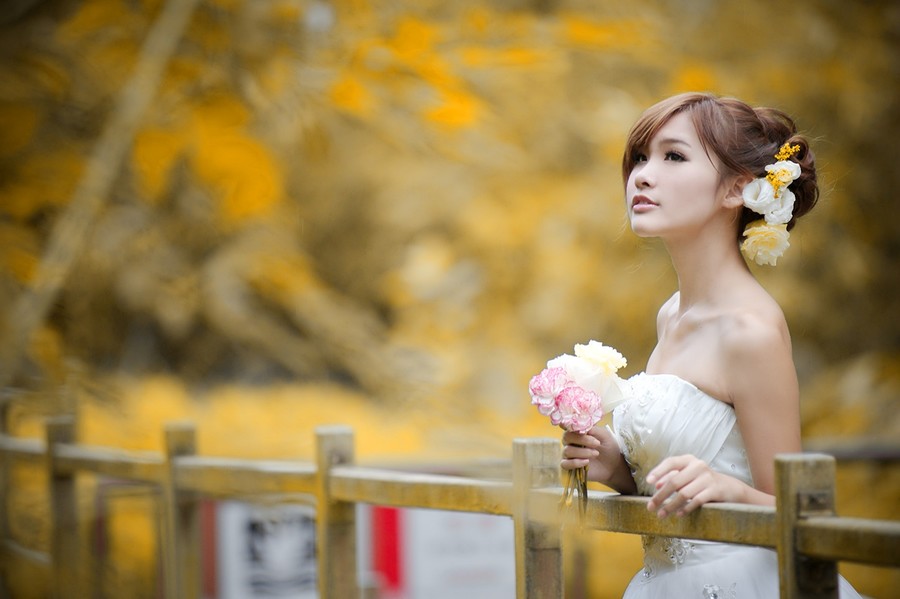 白色婚纱Vika迷人甜美写真