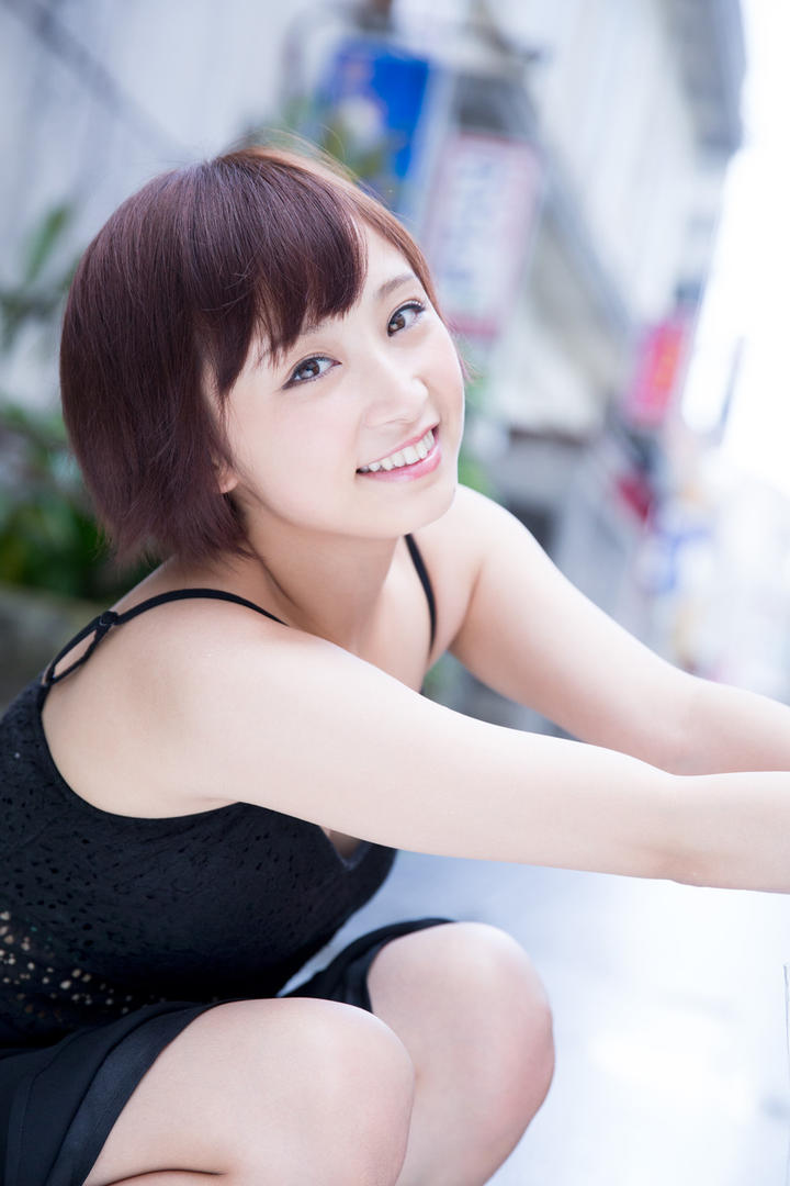 可爱日本清纯嫩模美女艺术写真图片