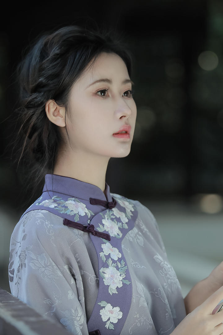 中国旗袍美女特写