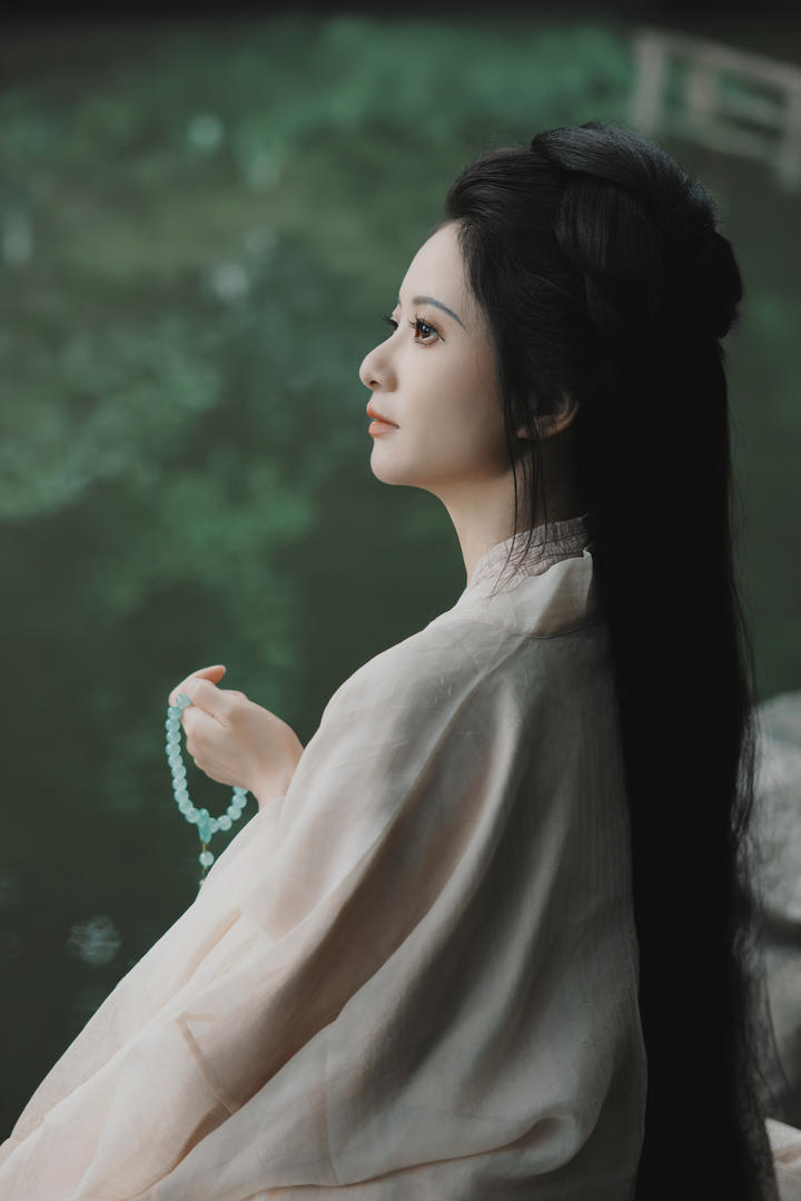 中国古装汉服美女壁纸高清大图