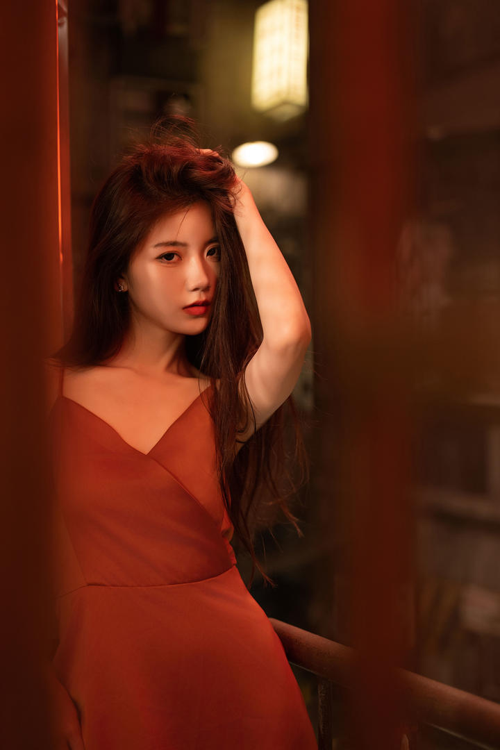 国产美女大尺度图片