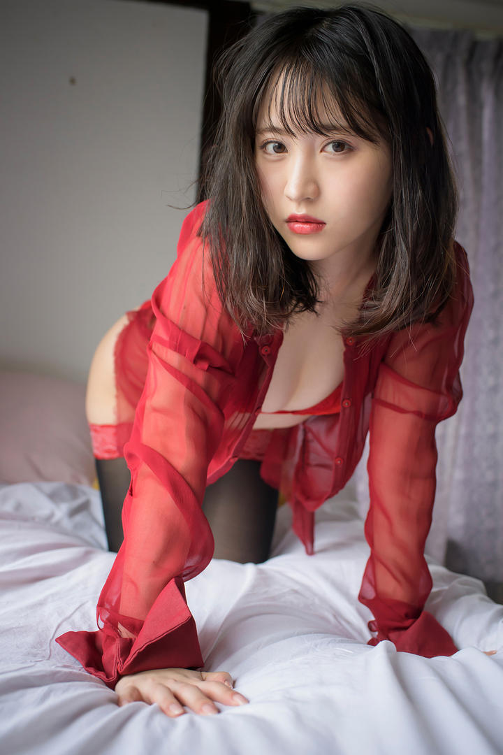 日本美女内衣性感写真套图在线免费