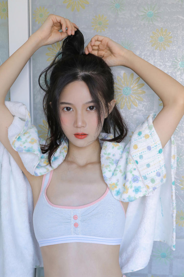 高清清纯内衣美女写真