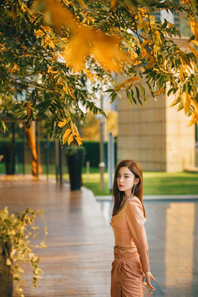 古力娜扎粉色长裙温柔美丽写真图片