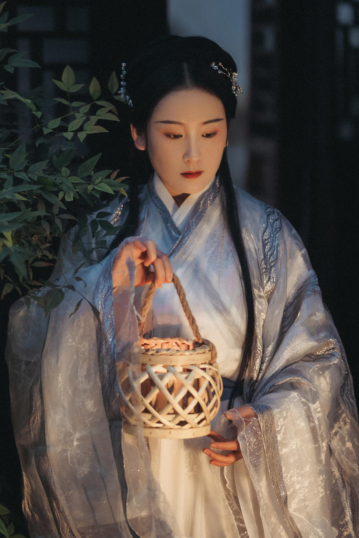 中国古典美女国潮古装艺术照写真图片