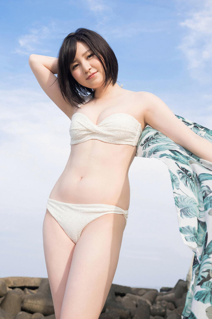 微胖泳装美女久久日产一线二线三线高清在线图片