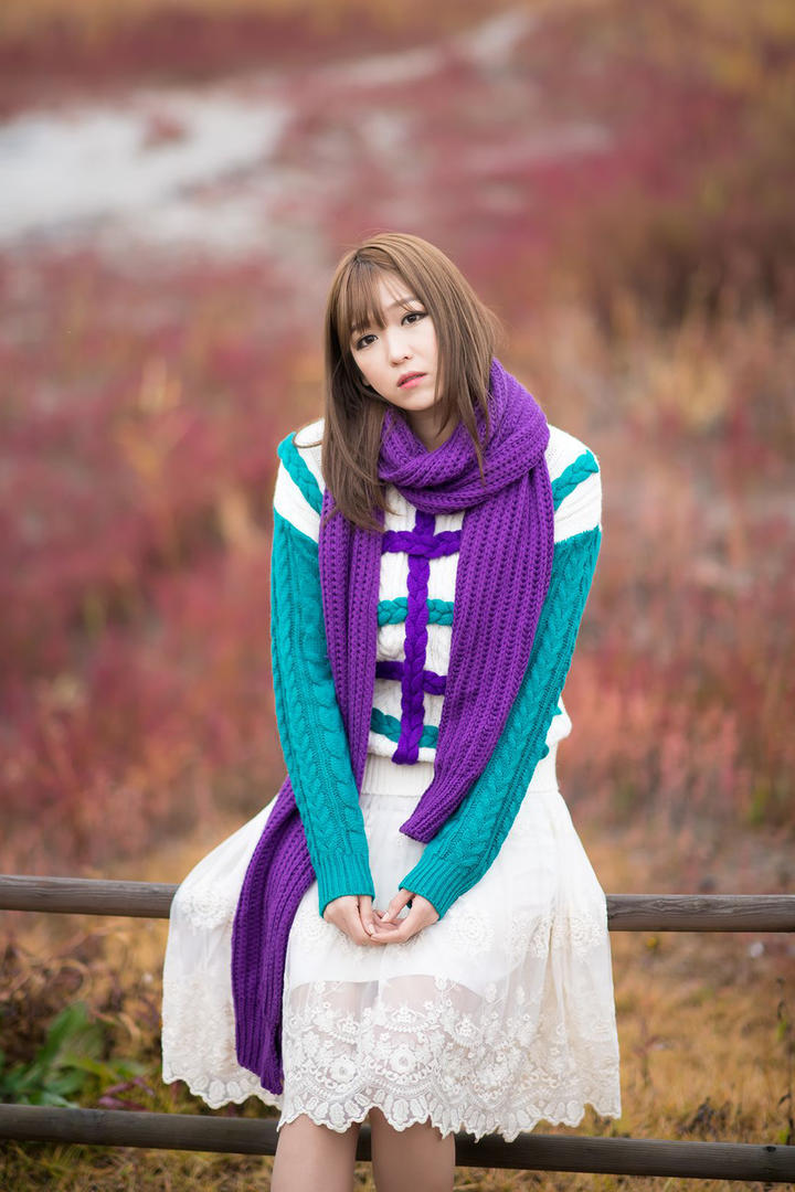 韩国美女明星李恩慧户外摄影写真